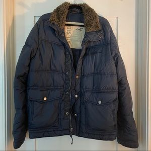 Hollister Navy Blue Puffer Jacket - Size L